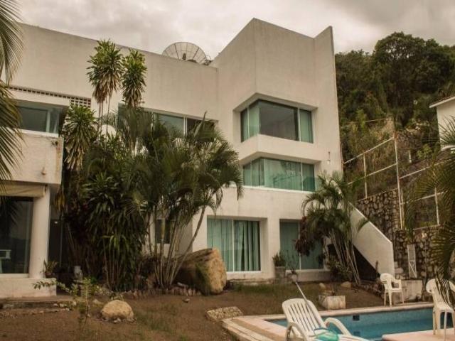 #RC026 - Casa para Venta en Acapulco - GR